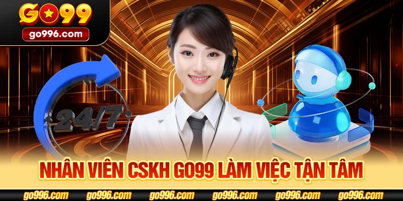 Nhân viên CSKH GO99 làm việc tận tâm